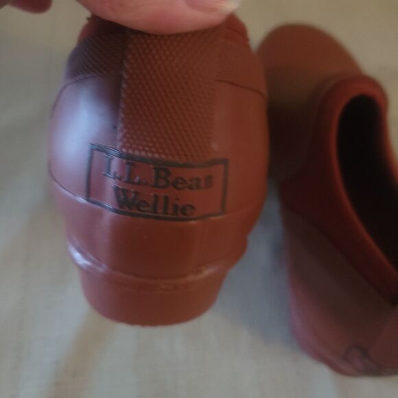 L.L. Bean Rugged Wellie Waterproof Pull On VertiGrip Rubber Outsole Women 8 - Picture 3 of 9
